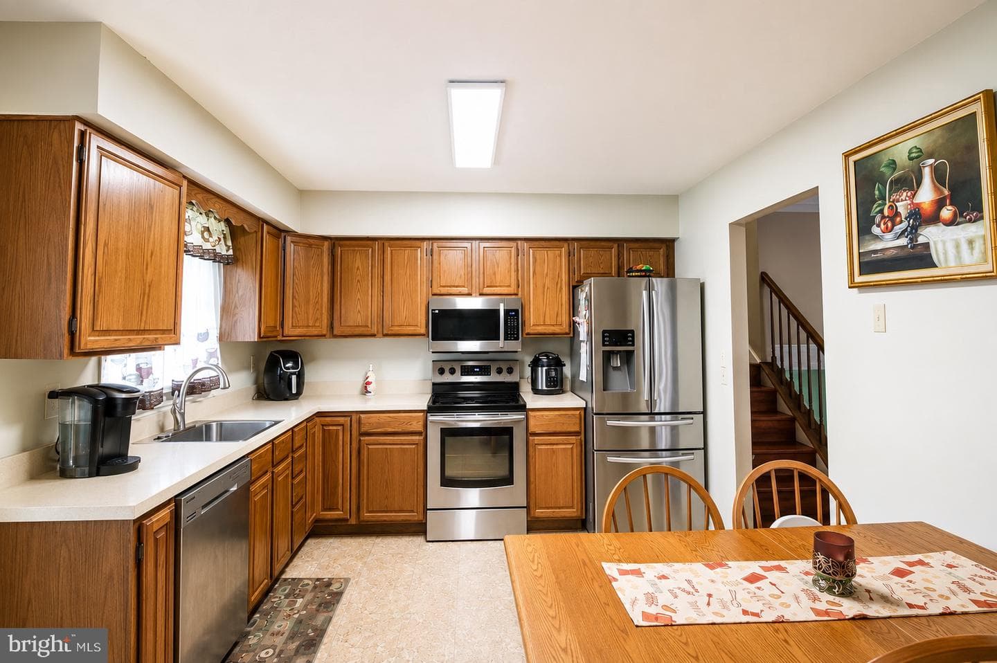 8121 Elizabeth Road photo 3