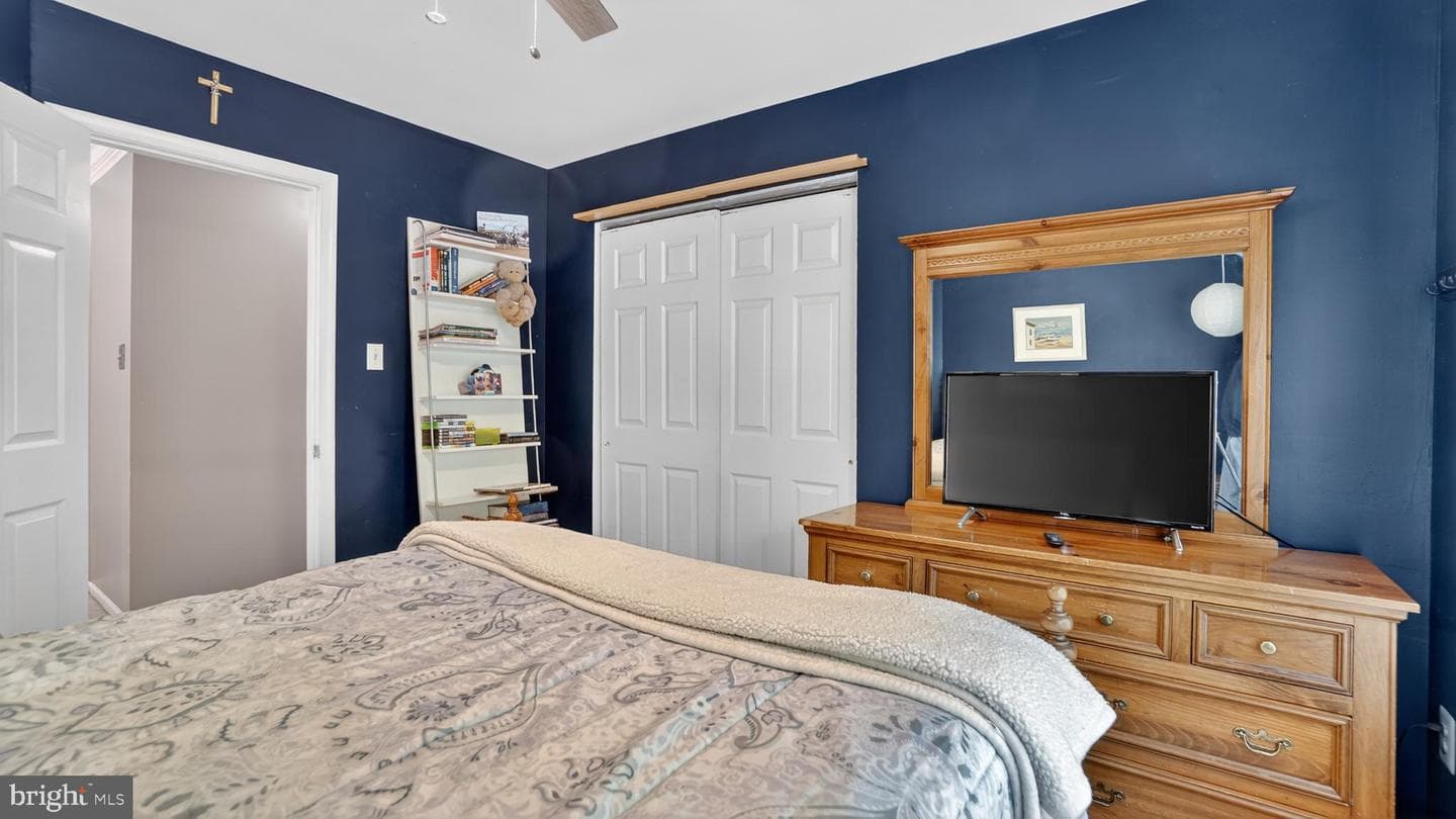 1407 Houndhill Court photo 34