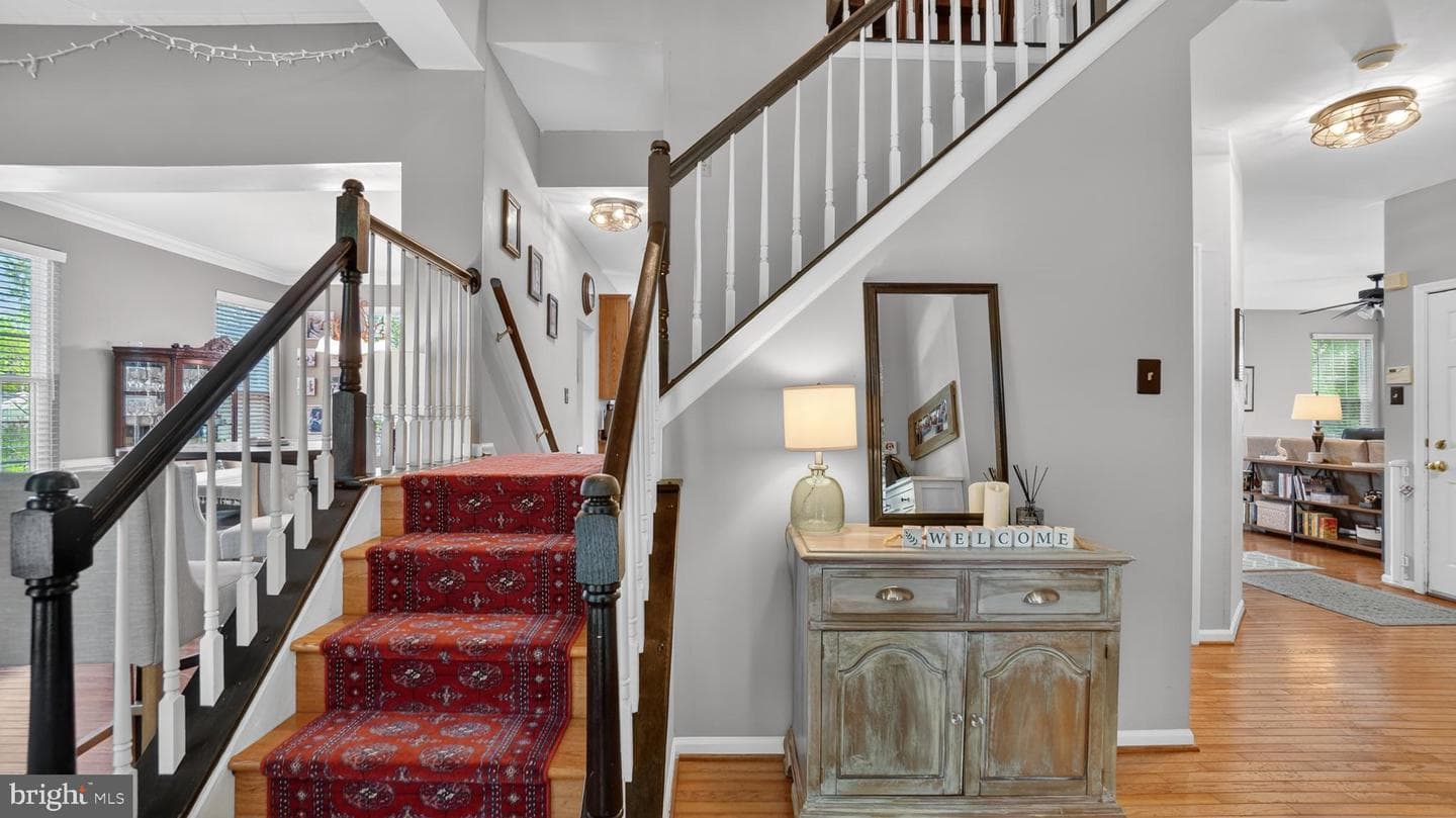 1407 Houndhill Court photo 4