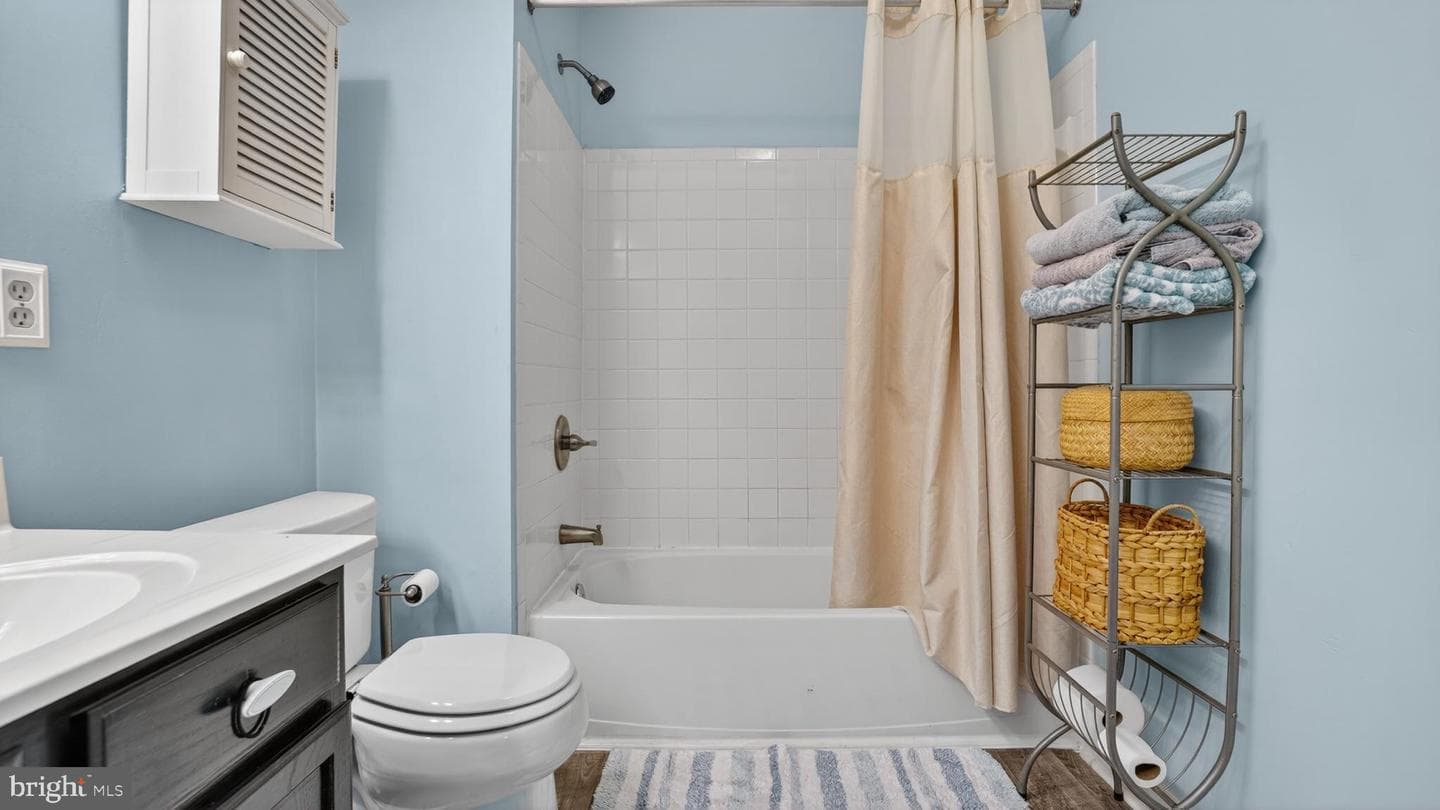 1407 Houndhill Court photo 40