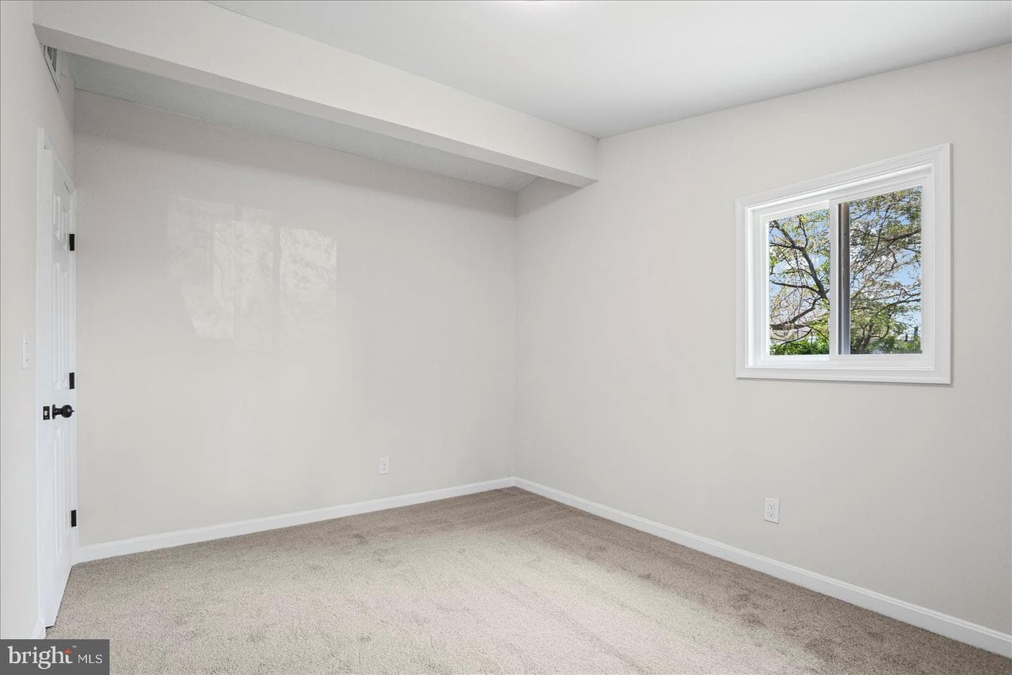 214 Saint James Drive photo 31