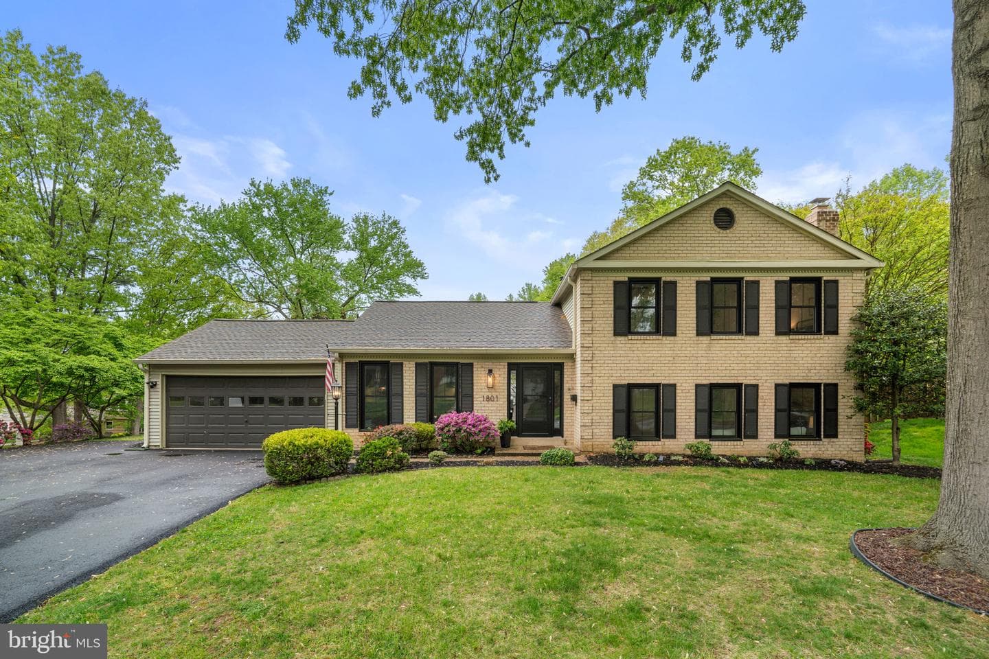 1801 Roxboro Place
