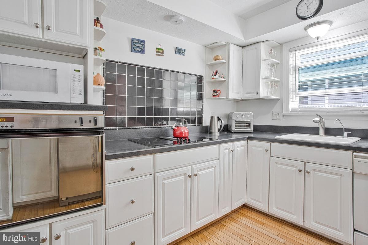1180 Bay Highlands Dr photo 15