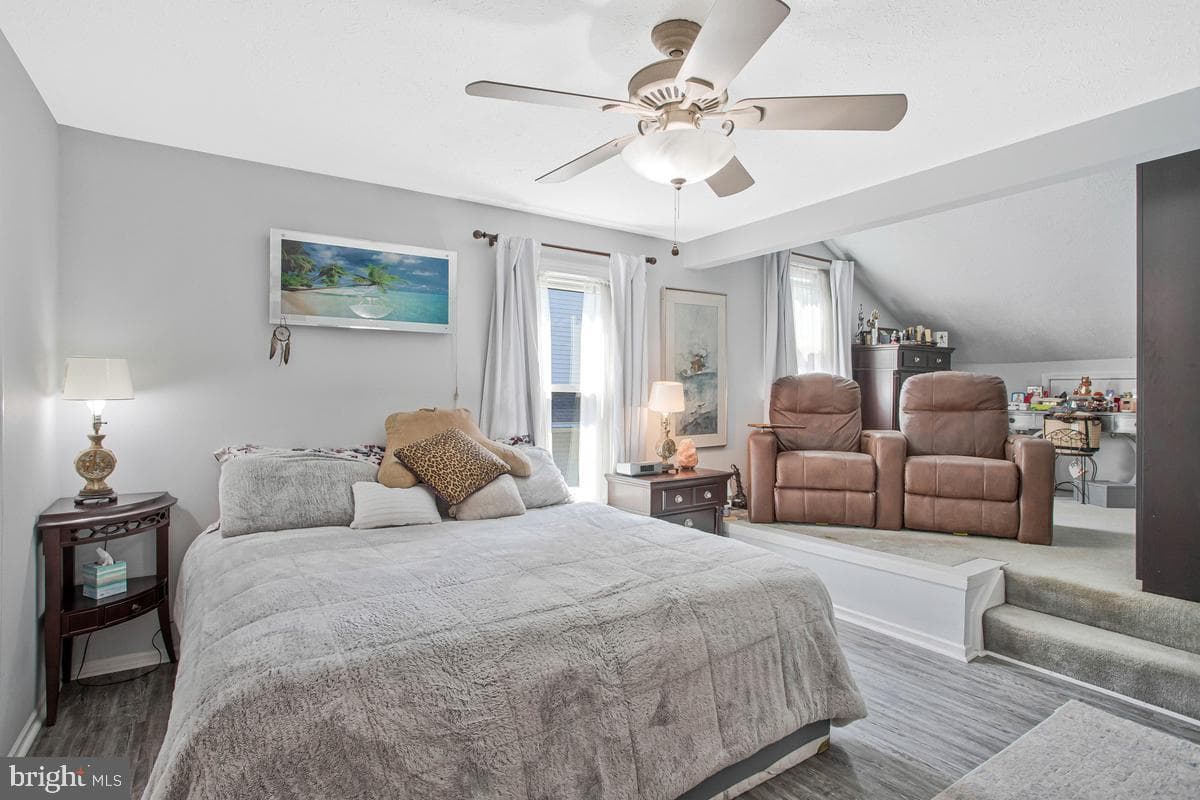1180 Bay Highlands Dr photo 18