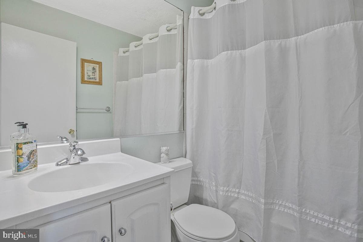 1180 Bay Highlands Dr photo 21
