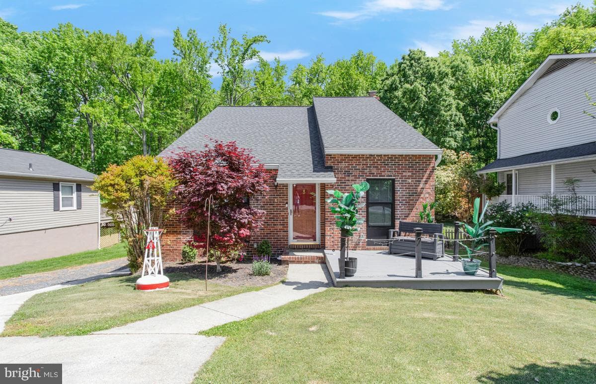 1180 Bay Highlands Dr photo 3