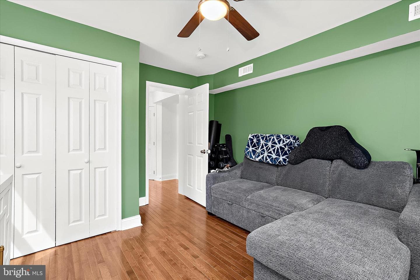7604 Post Road photo 17
