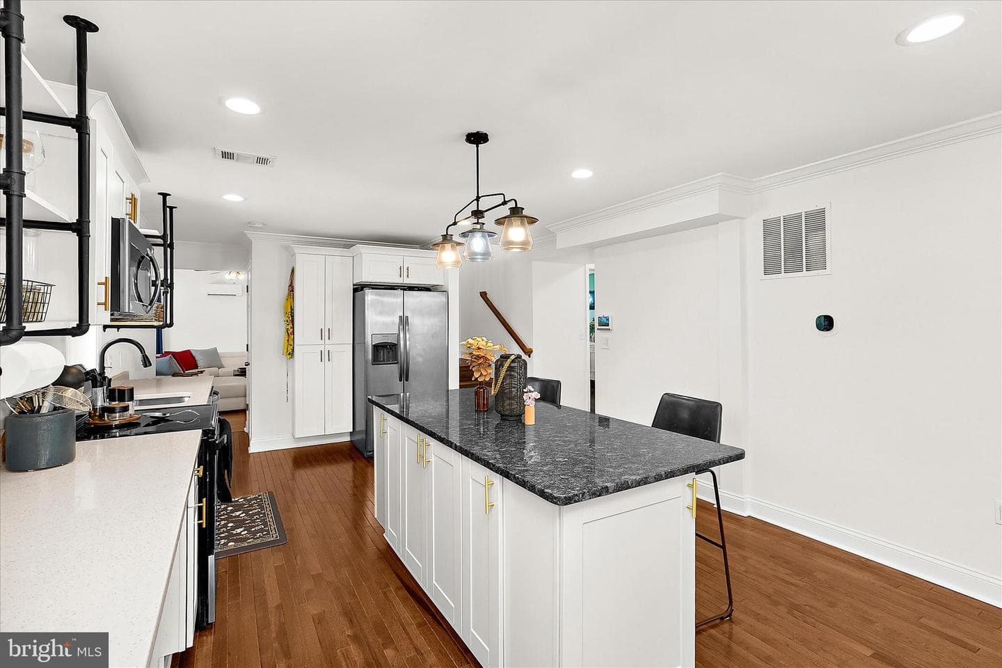 7604 Post Road photo 9