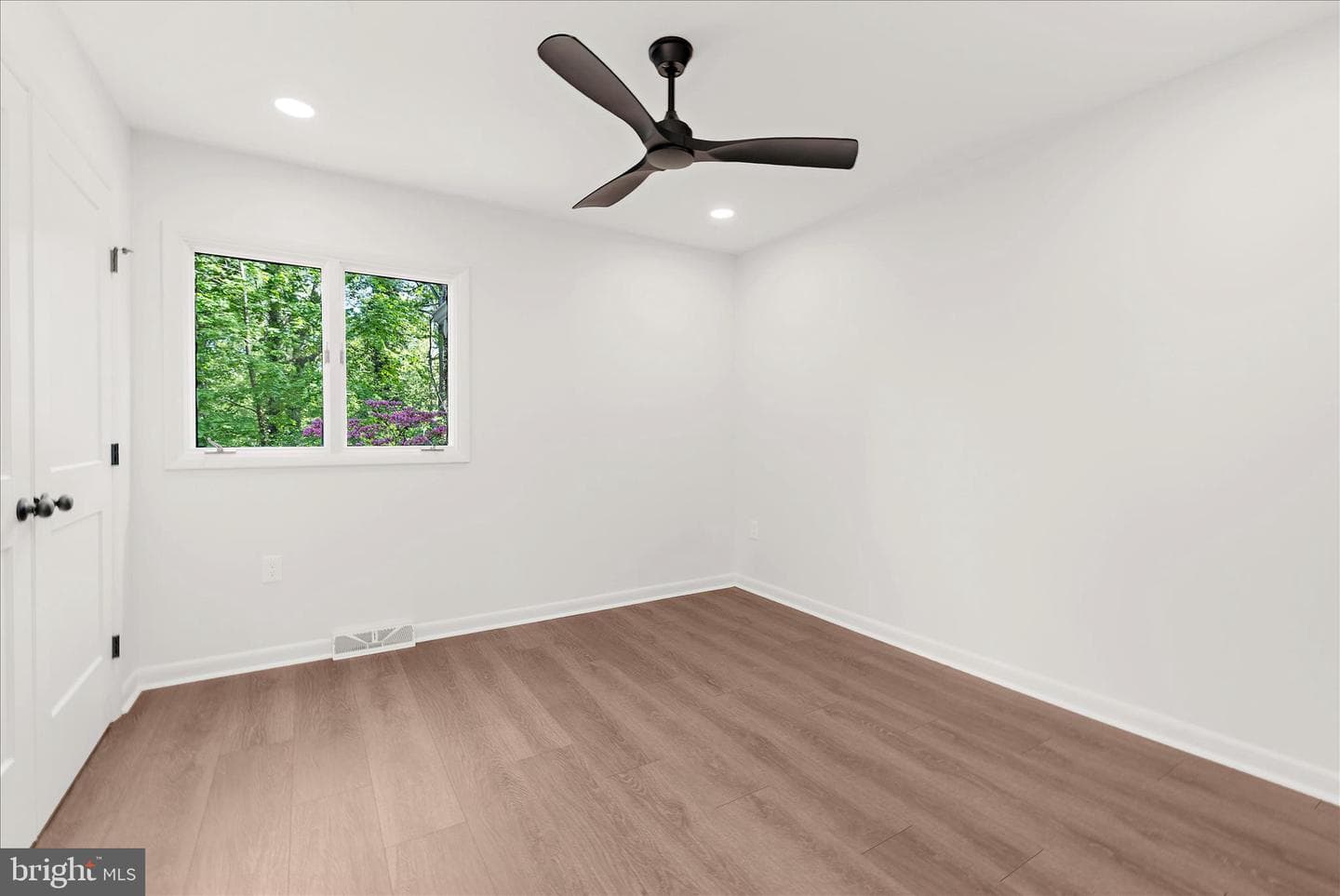 1196 Tanager Drive photo 30