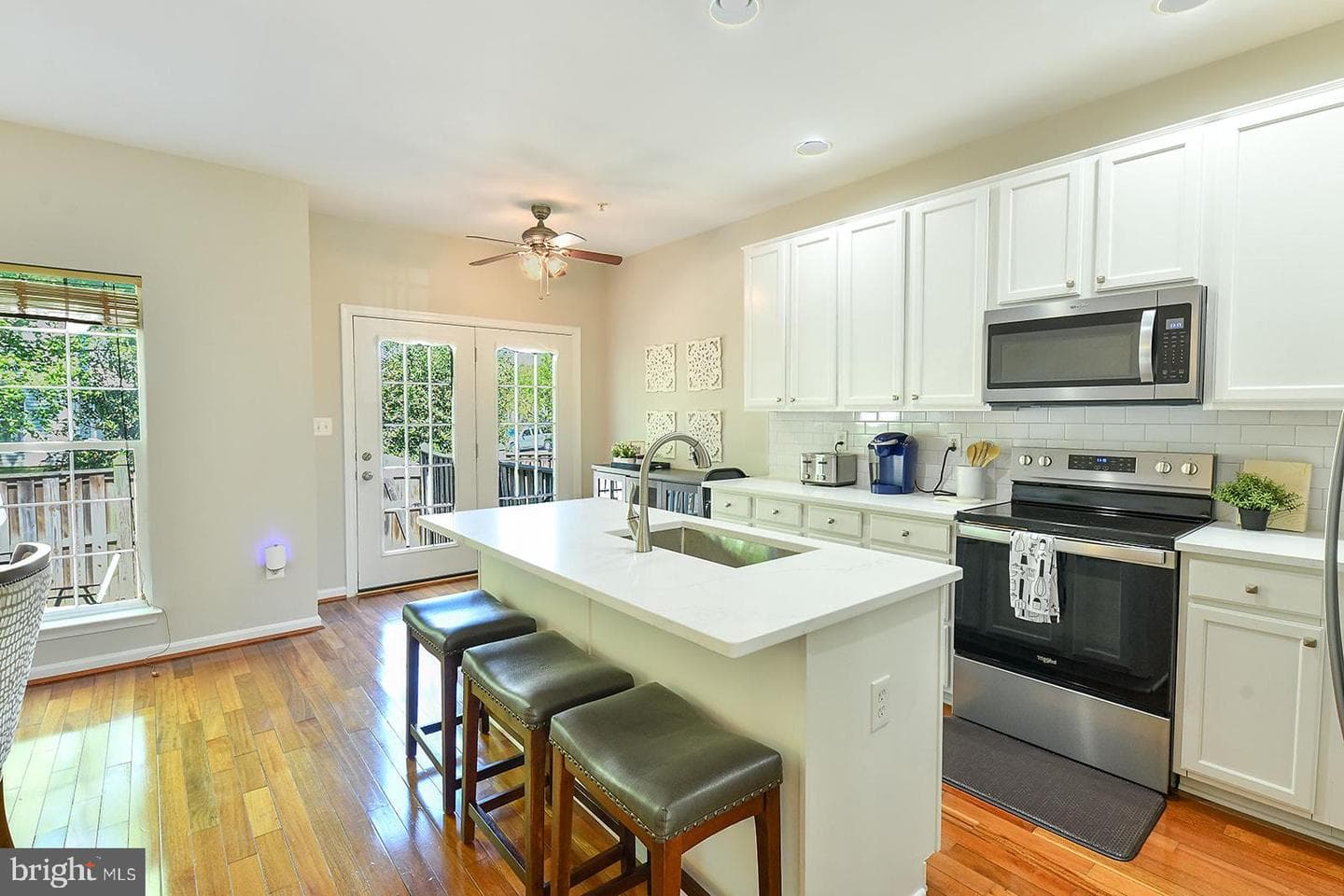 3138 Galaxy Way photo 20