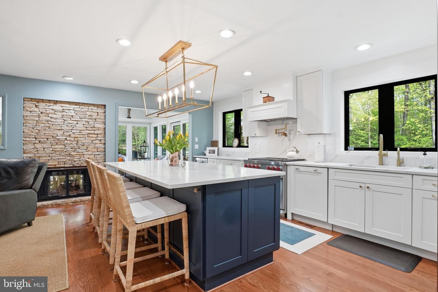 1718 Woodlore Road photo 4