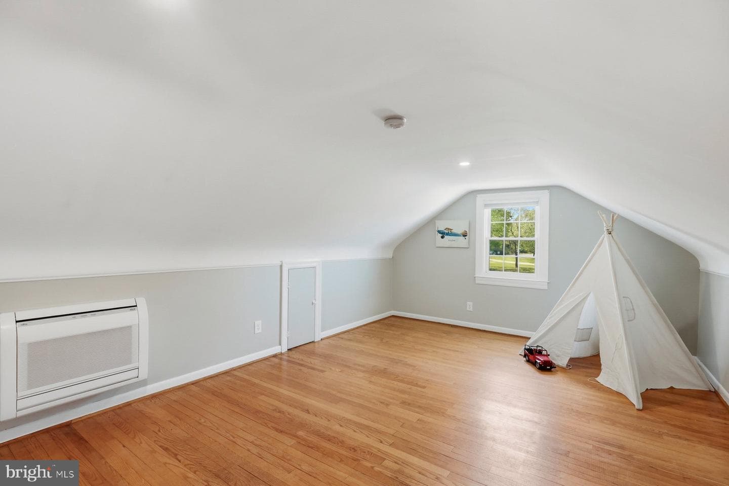 1500 Severn Road photo 28
