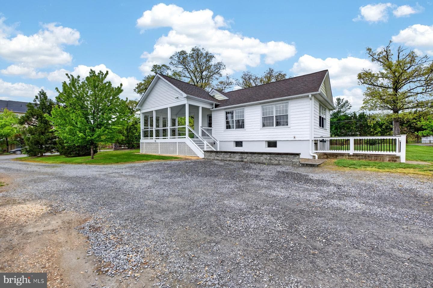 1500 Severn Road photo 47