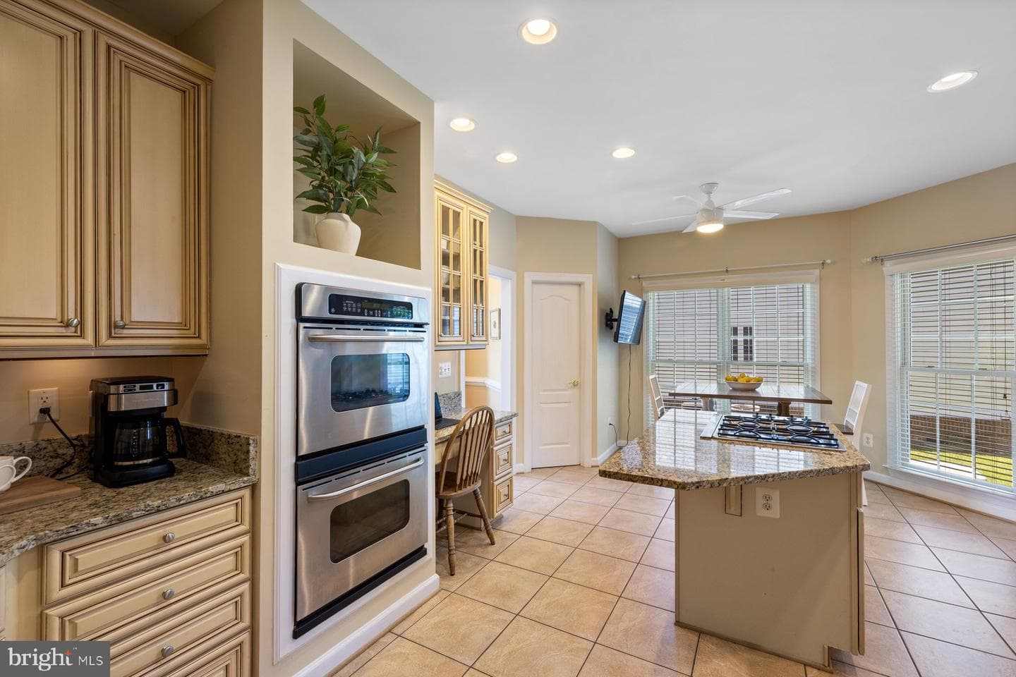 710 Drake Way photo 24