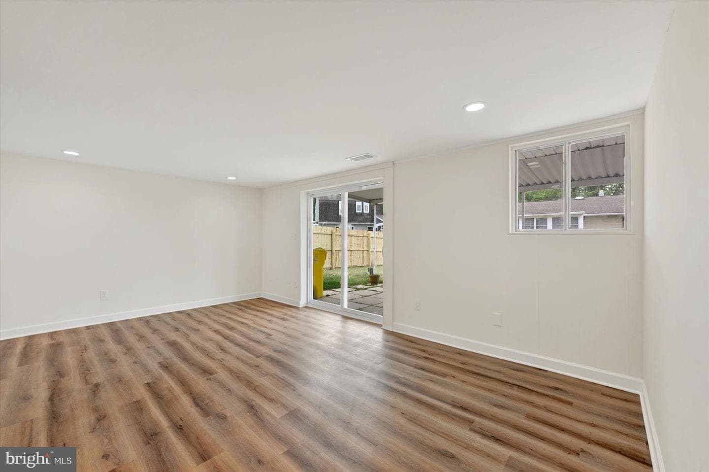304 Lionsheart Glen photo 21