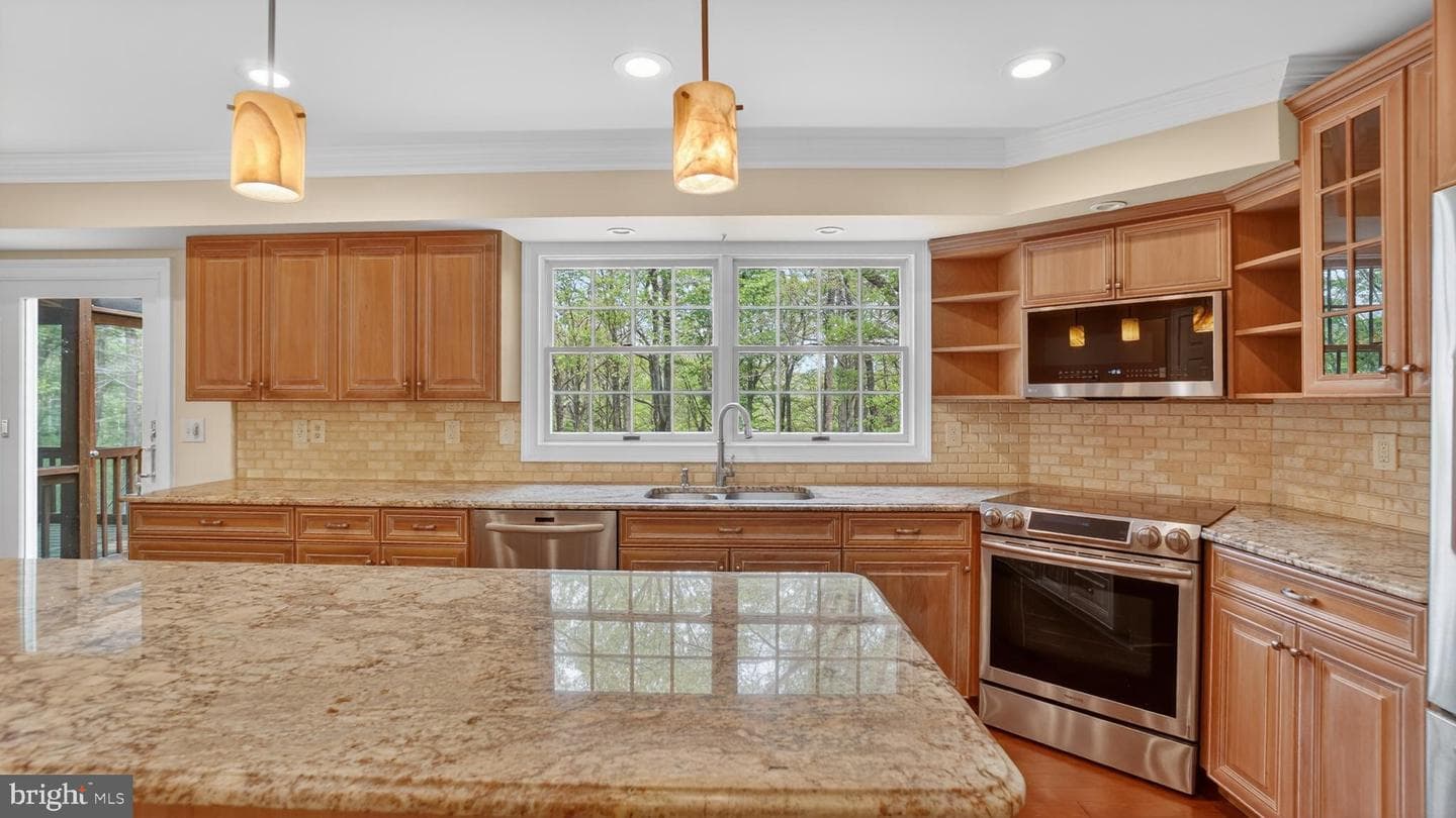 328 Greenridge Drive photo 22