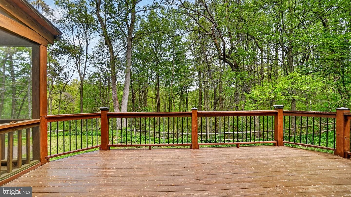 328 Greenridge Drive photo 38