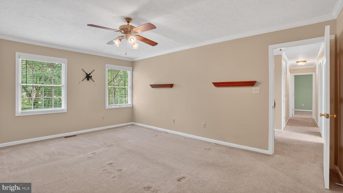 328 Greenridge Drive photo 40