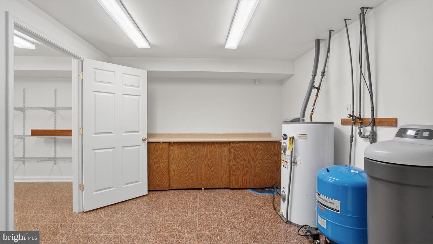 328 Greenridge Drive photo 70