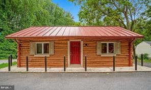 1080 Generals Highway, Crownsville
