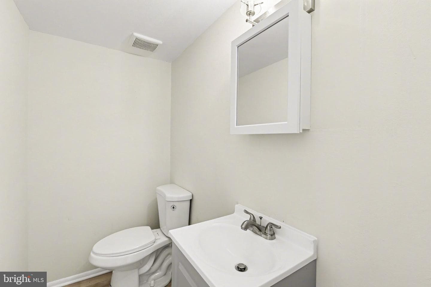 91 Heritage Court photo 12