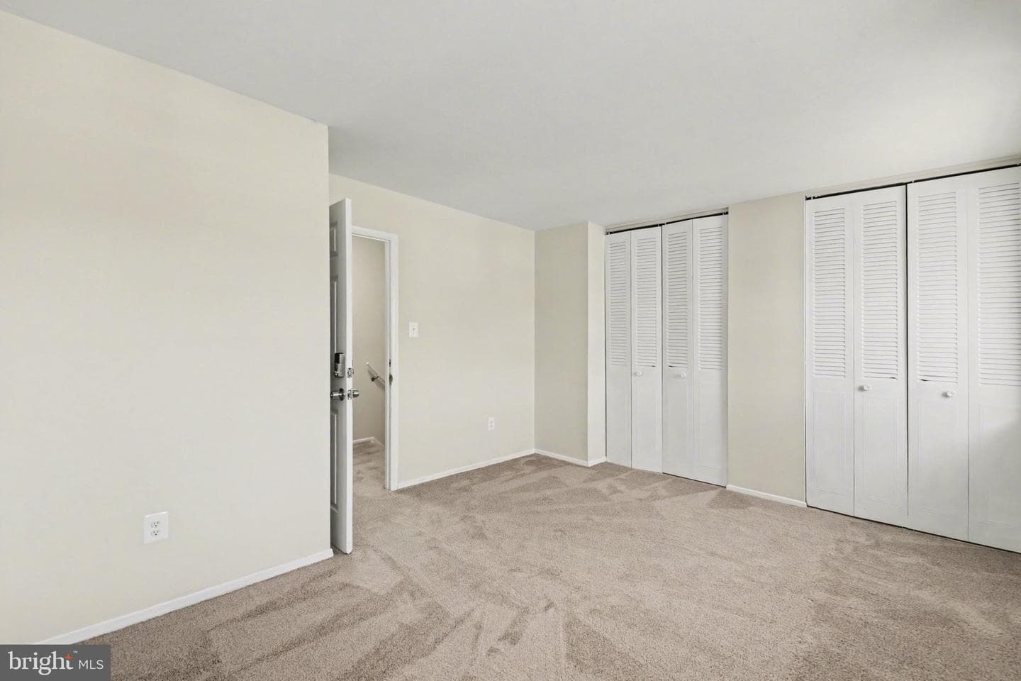 91 Heritage Court photo 16
