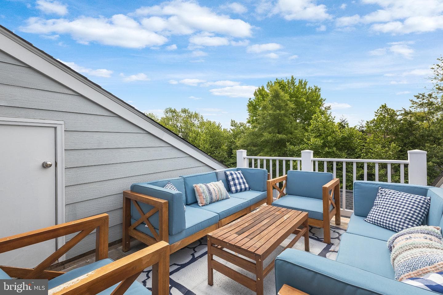 19 Boucher Place photo 36