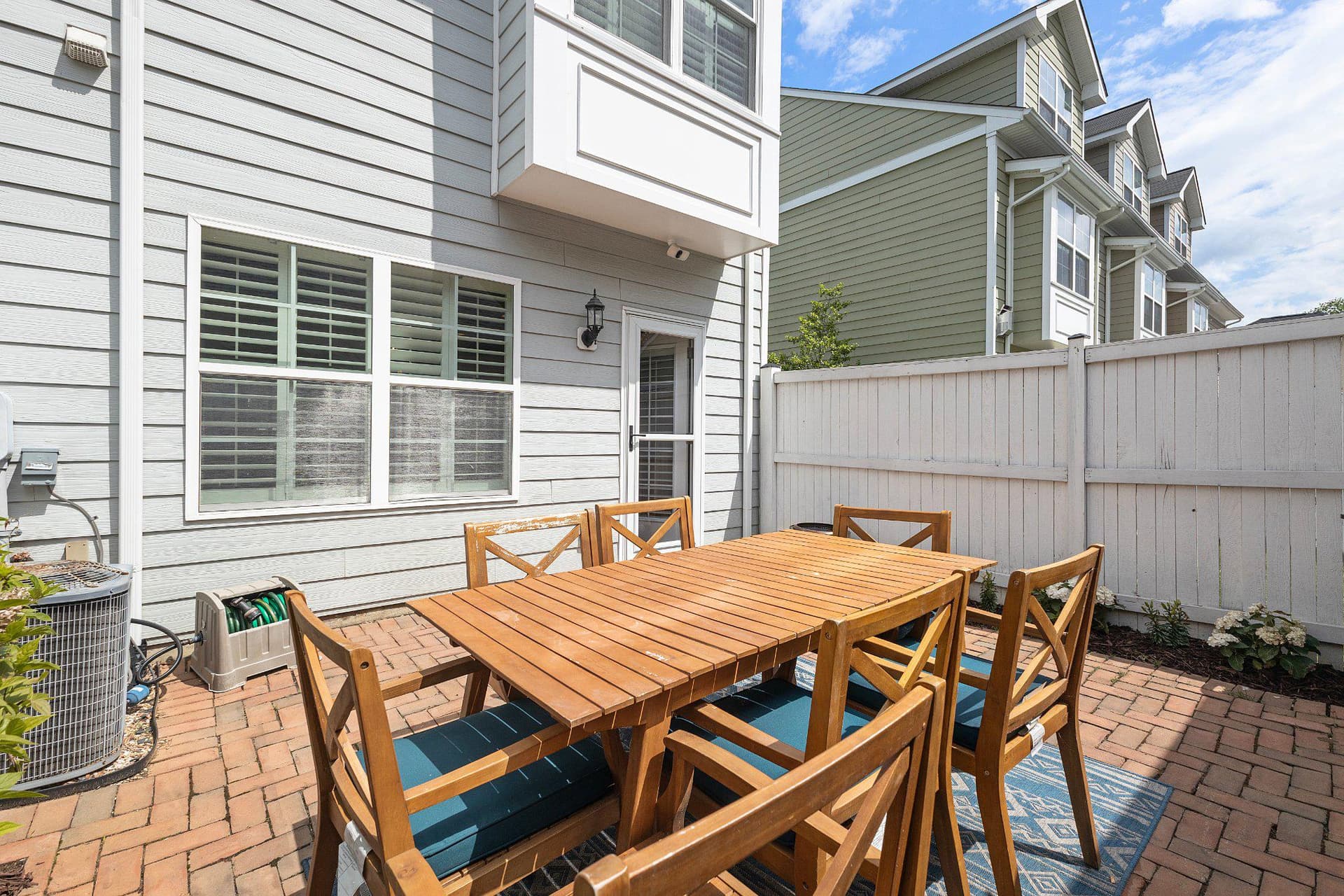19 Boucher Place photo 39