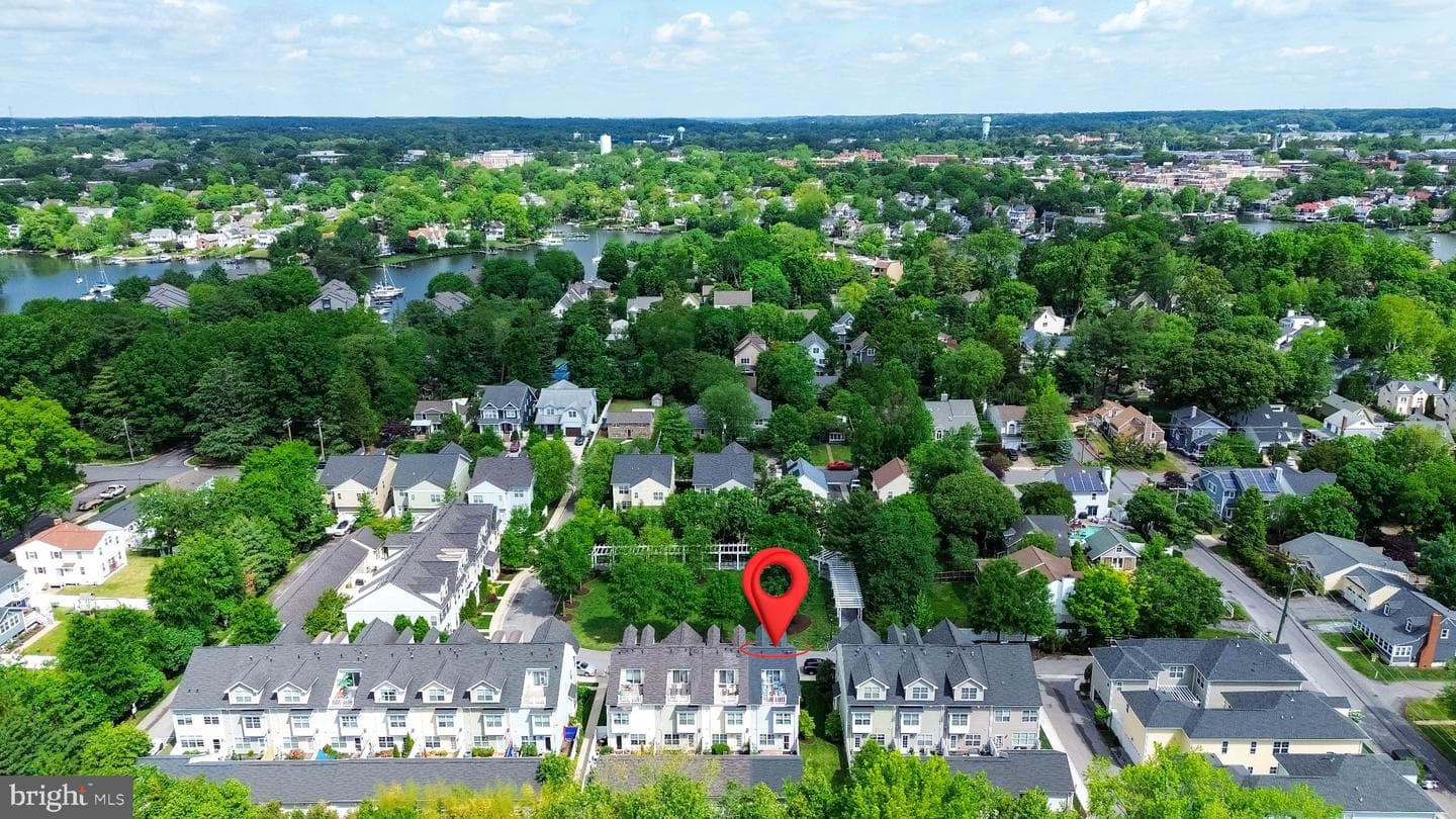 19 Boucher Place photo 48