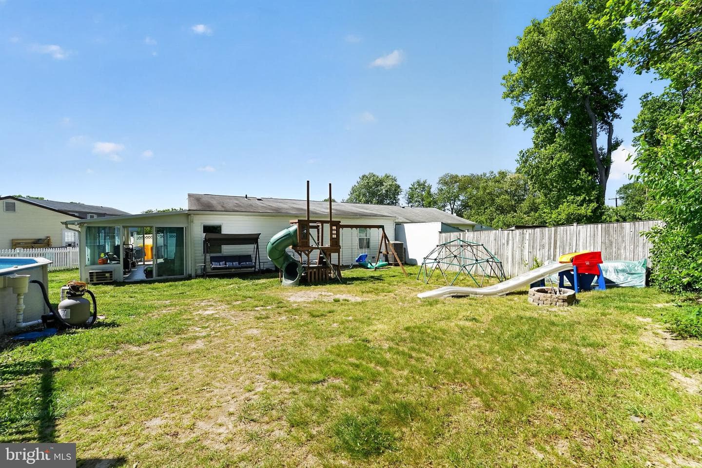 1090 Notley Court photo 27