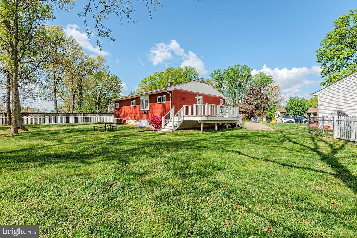 427 Carol Court photo 21