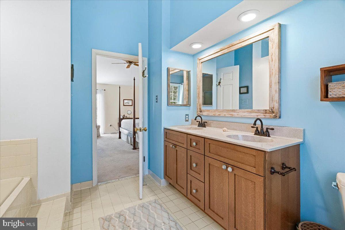 510 Fox Den Lane photo 32