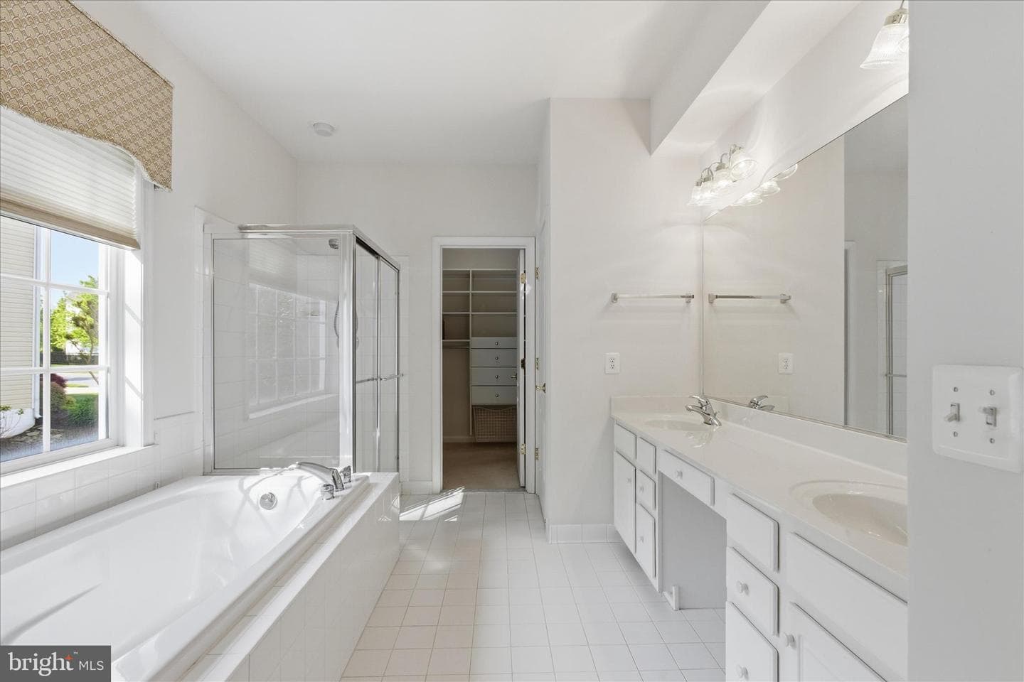 1215 Destiny Circle photo 25