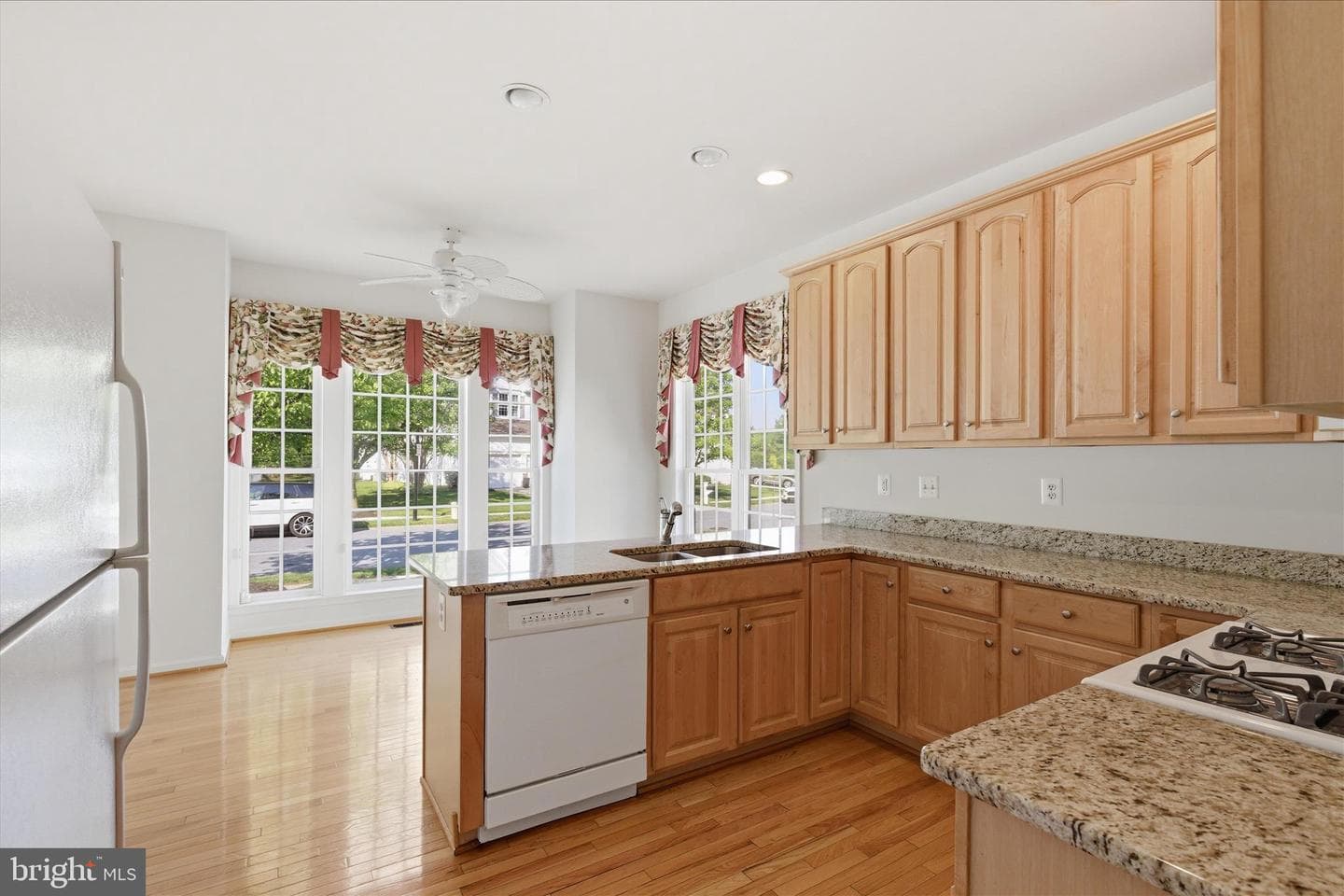 1215 Destiny Circle photo 8