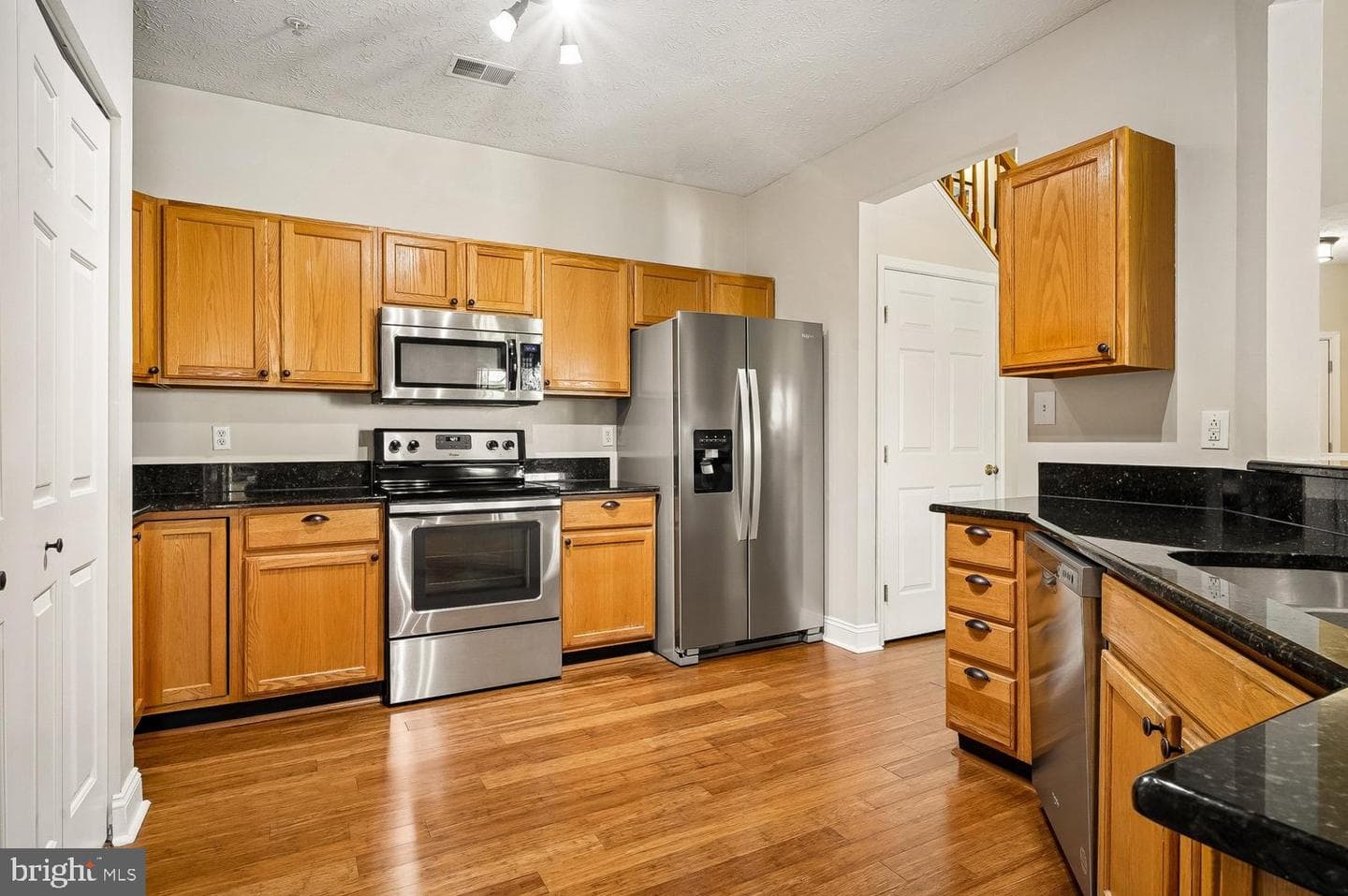 2400 Chestnut Terrace Court #303 photo 8