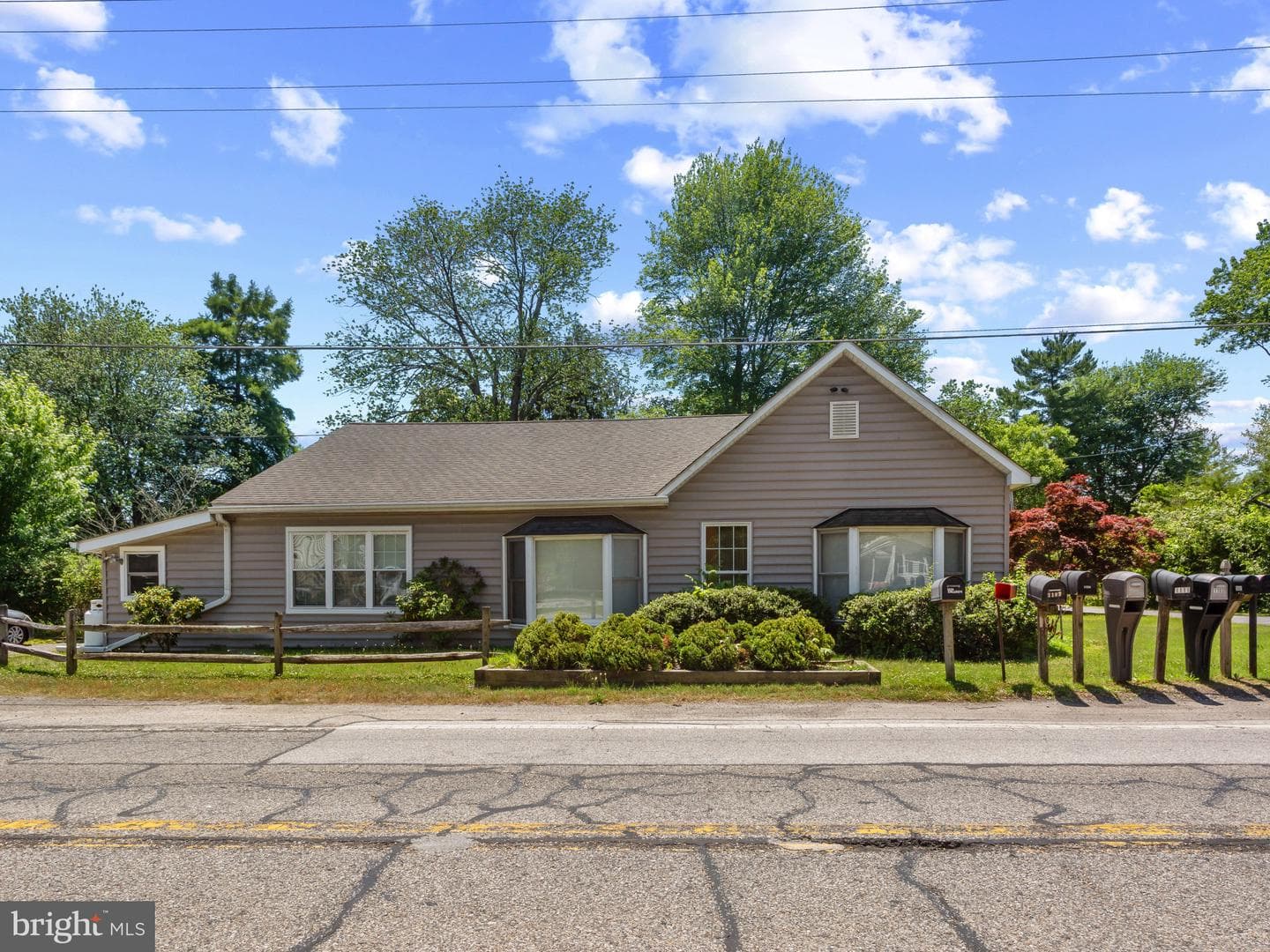 1413 Central Avenue E, Edgewater