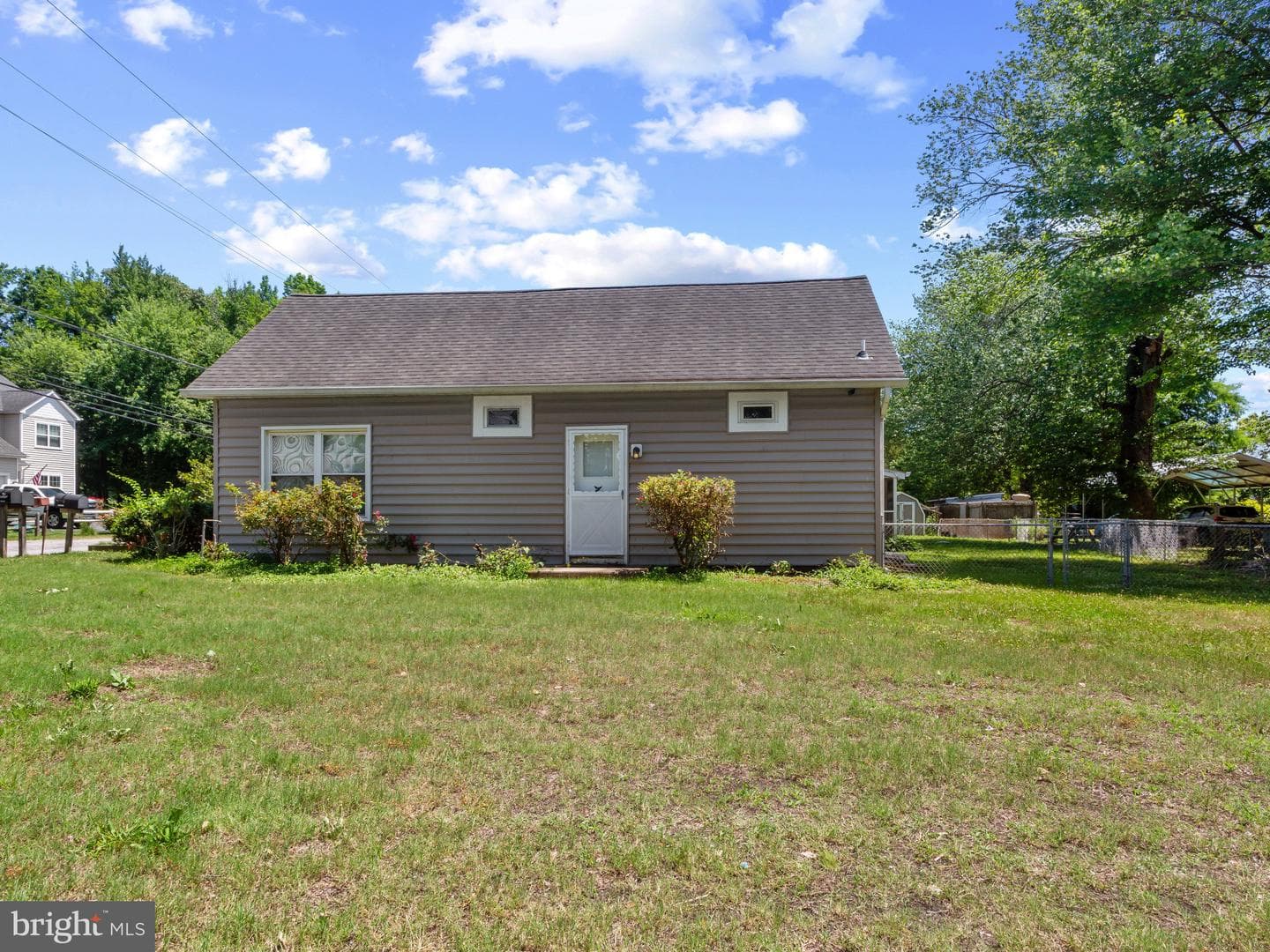 1413 Central Avenue E, Edgewater