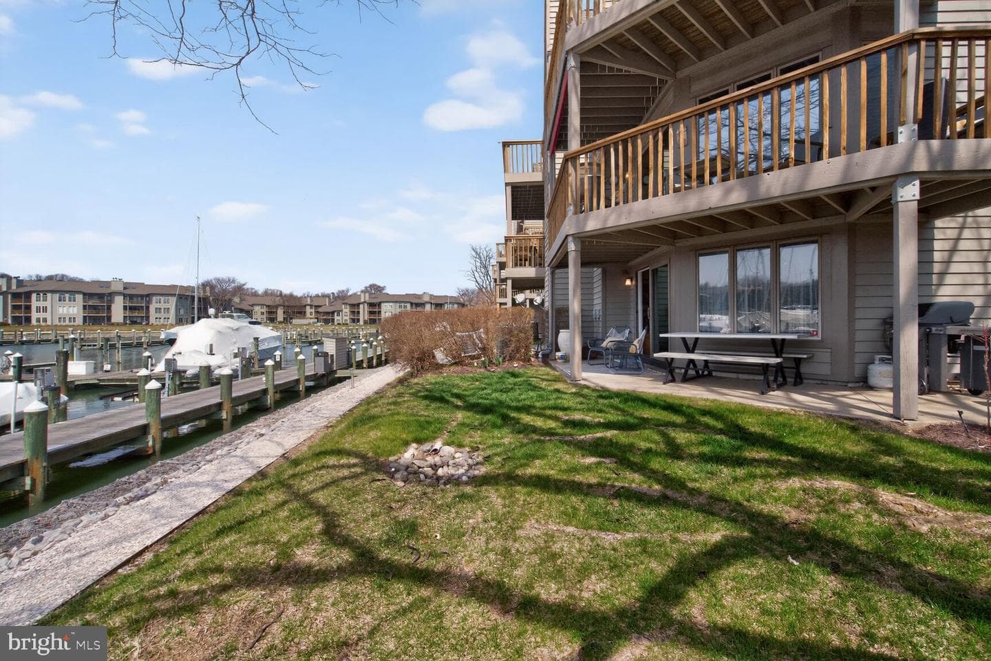 2186 Chesapeake Harbour Drive E photo 35