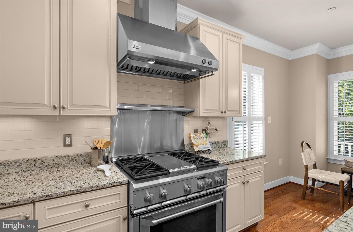 47 Richards Lane photo 14