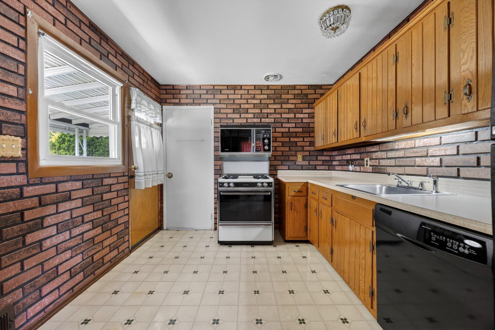 819 Bentwillow Drive photo 8