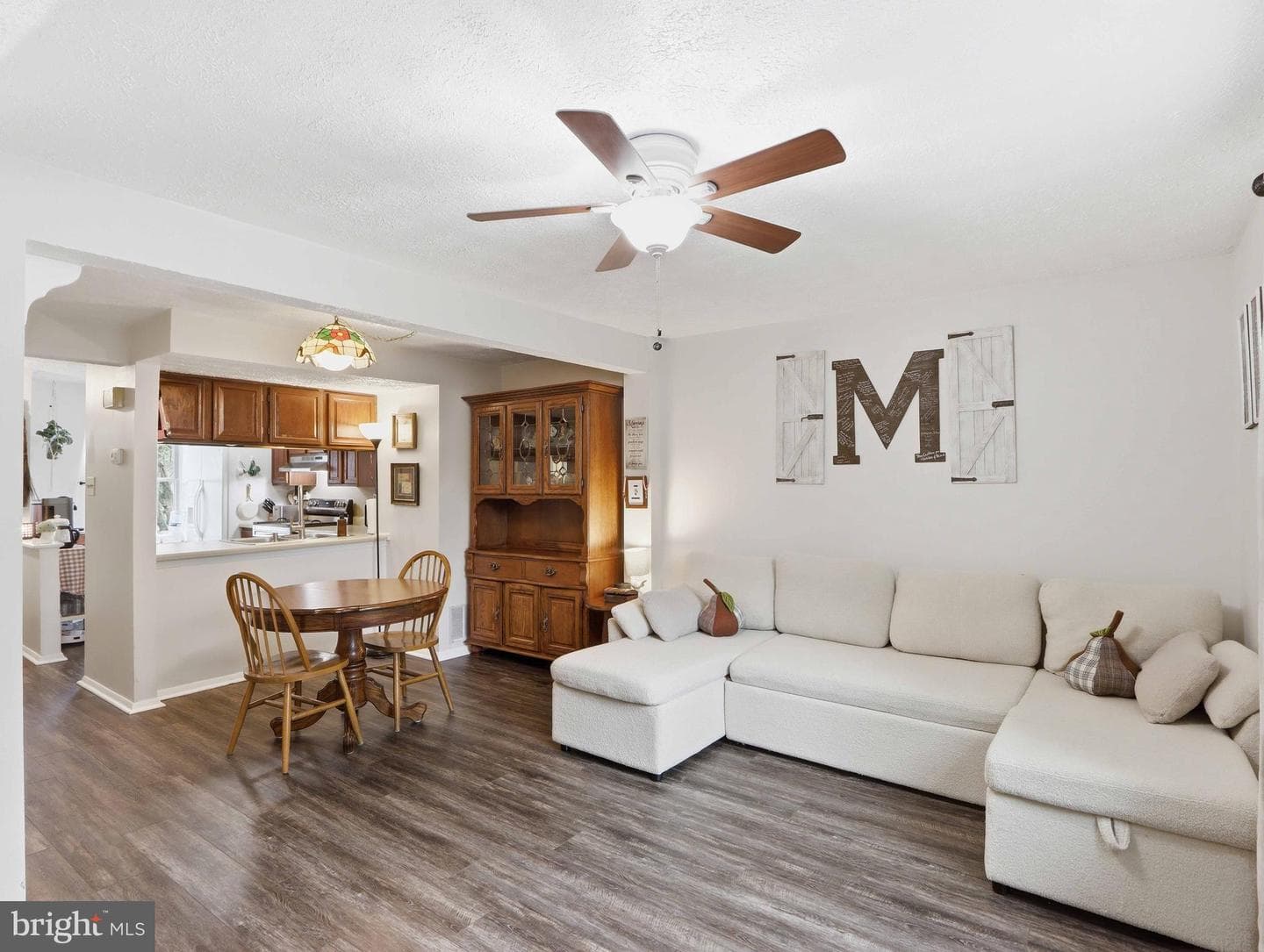 3652 Seaford Court photo 4