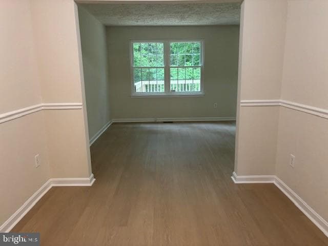7910 Della Rosa Court photo 4