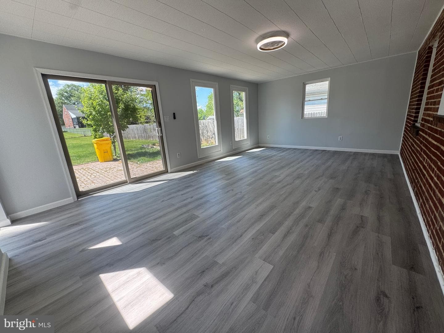 208 Kuethe Road NE photo 16