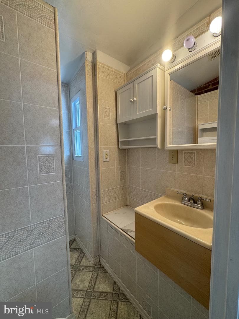 208 Kuethe Road NE photo 23