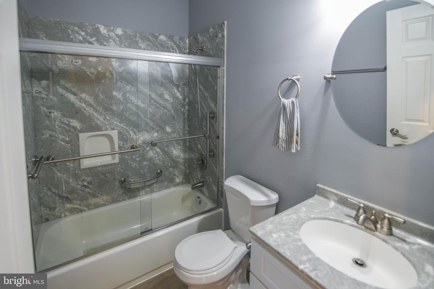 8203 Forest Glen Drive photo 24