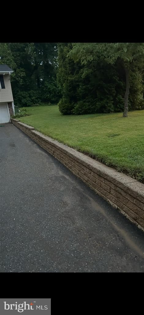582 Richard Way photo 37