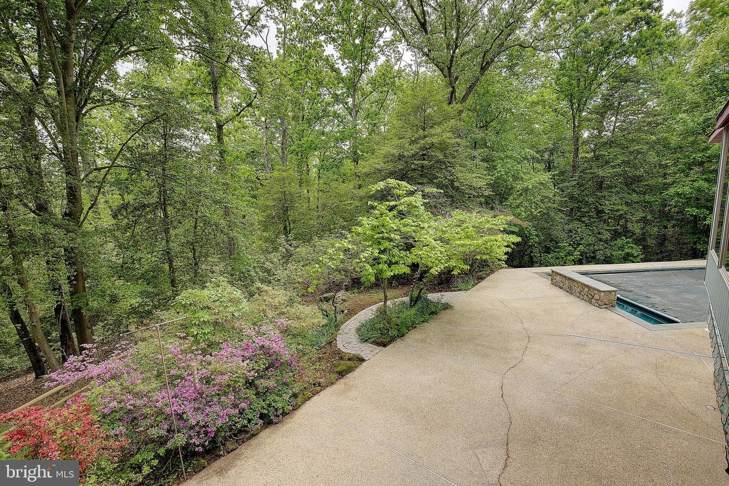 613 Woodsmans Way photo 34