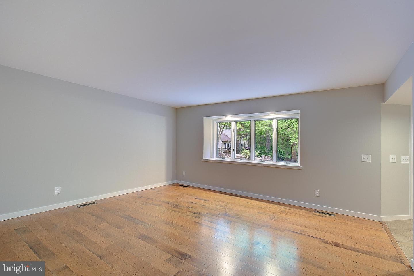 613 Woodsmans Way photo 9