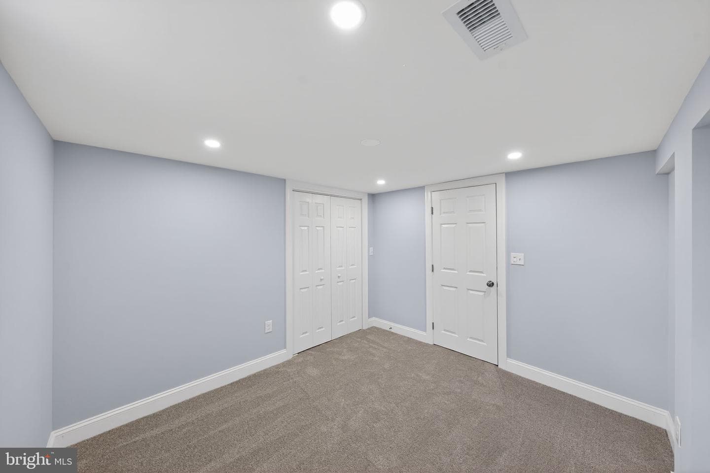 8 Hanford Drive photo 15