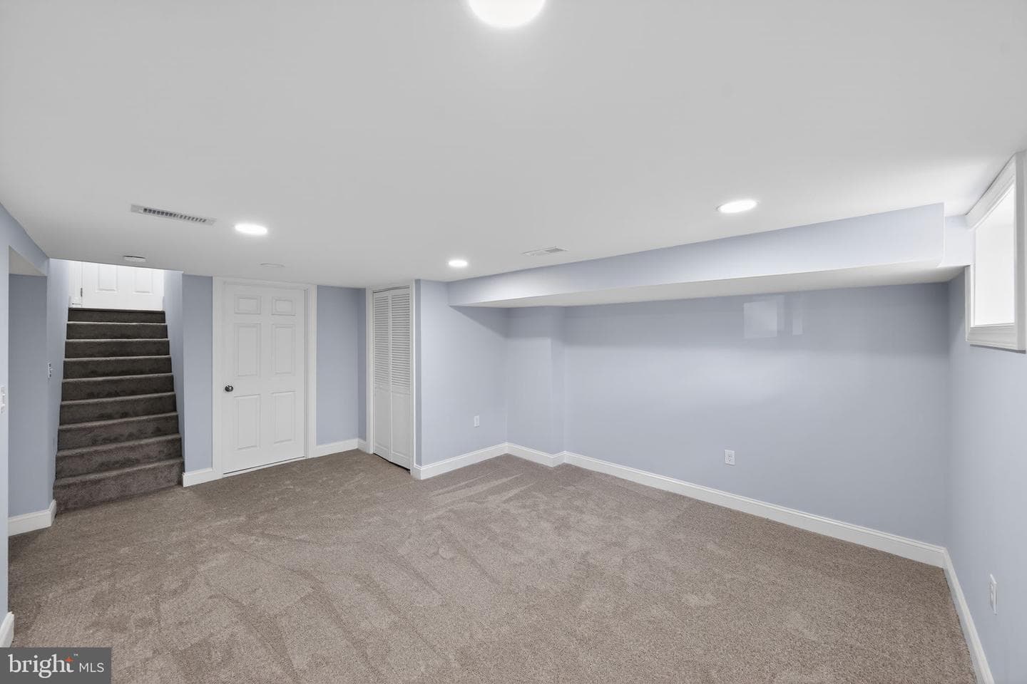 8 Hanford Drive photo 19